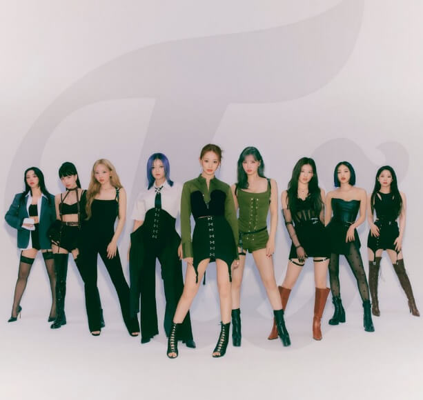 Top 10 kpop girl group- Twice