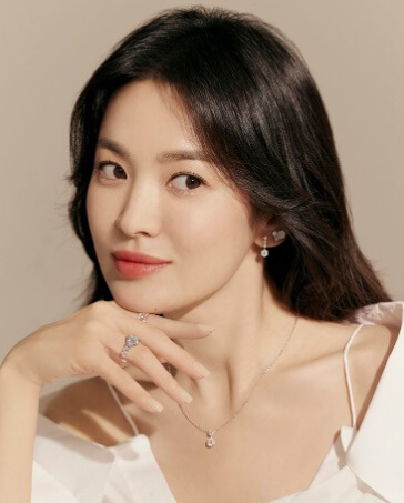 Song Hye KyoㅣNamuwiki Official Photo